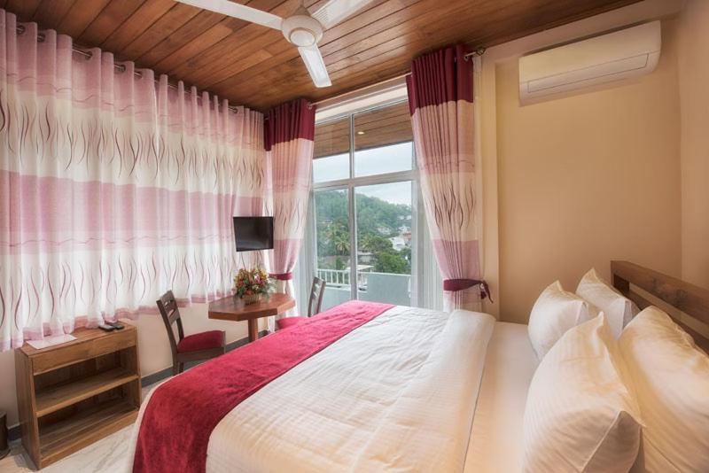 קנדי Sobaya Hotel מראה חיצוני תמונה